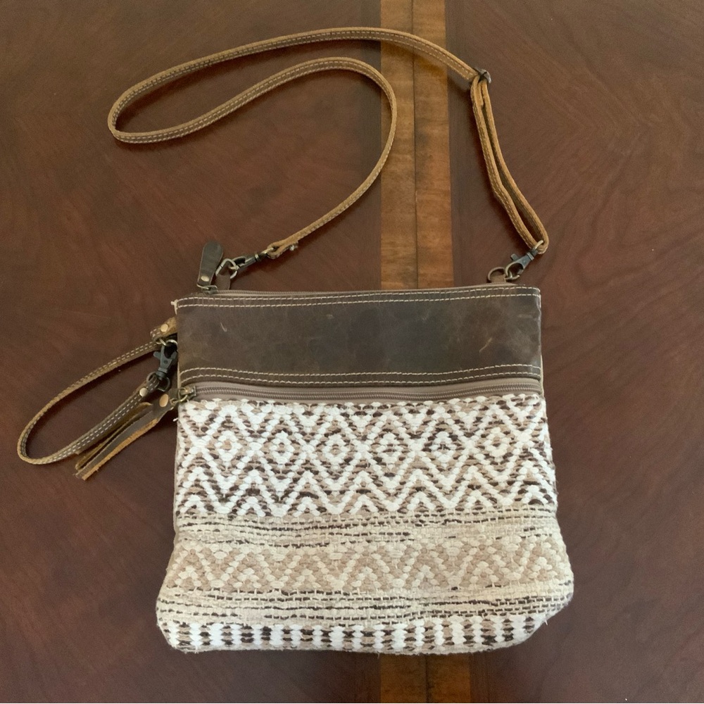 Myra bag